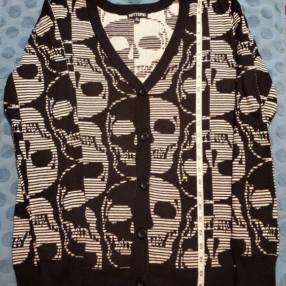 Skull Cardigan ~ Black and White ~ Punk Rock ~ Hot Topic UniSex - Picture 7 of 8